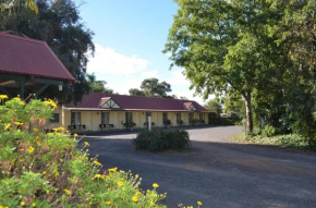 Bungalow Motel